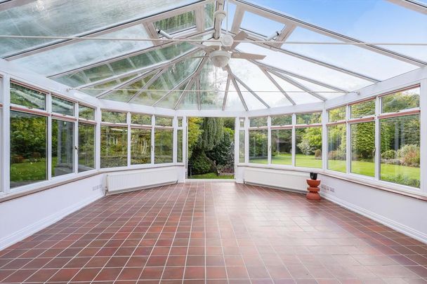 6 bedroom detached house to rent - Photo 1