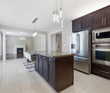 For Lease - 4713 Thomas Alton Boulevard, Burlington, Ontario - Photo 2