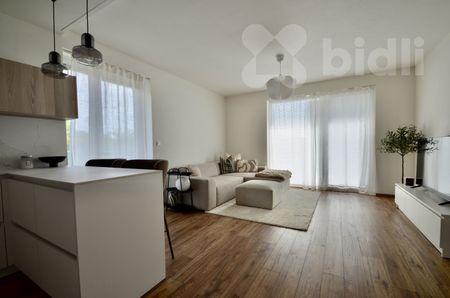 Pronájem bytu 3+kk 80 m², Pod Zahrady, Přezletice - Fotografie 2