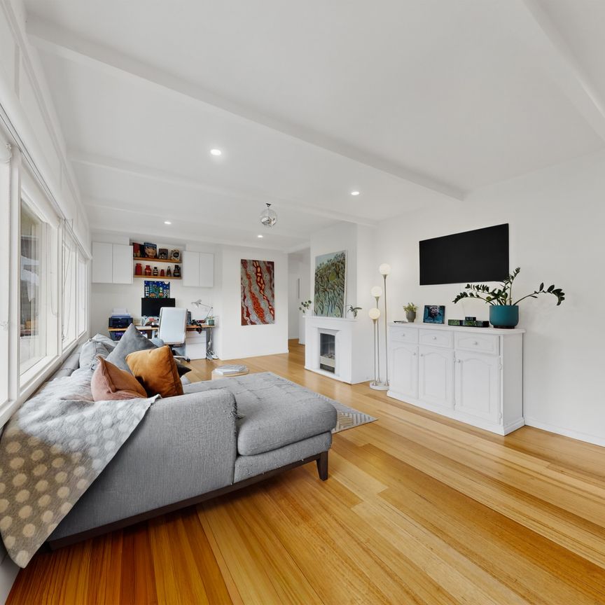 1/3 Estella Street, Glen Iris VIC 3146 - Apartment For Rent | Domain - Photo 1