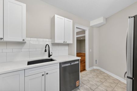 For Lease - 6 Grouse Glen Unit# Lower, Barrie, Ontario - Photo 2