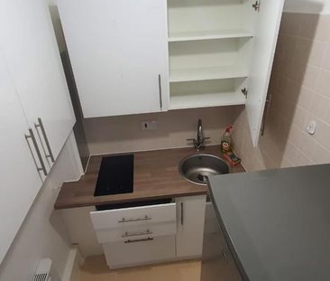 1 bedroom block of apartments to rent - Photo 3