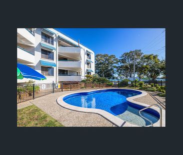 Three Bedroom Unit With Water Views and Pool In Complex - Photo 4