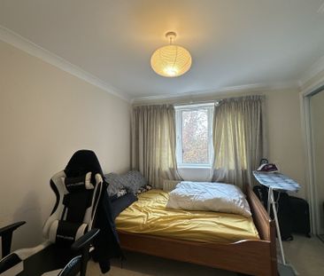 3 bed Appartment TO LET In Bromley - Photo 3
