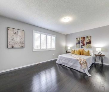 For Lease - 897 Miller Park Avenue, Bradford West Gwillimbury, Ontario - Photo 1