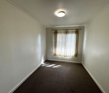 102 Robin Avenue, Norlane, Vic 3214 - Photo 3