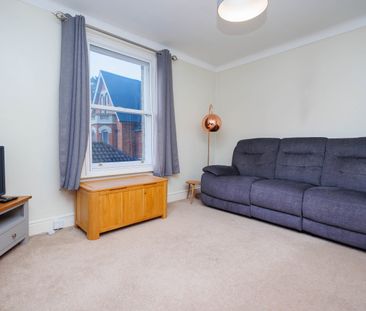 1 bed flat to rent in Poole Road, Bournemouth, BH2 - Photo 3