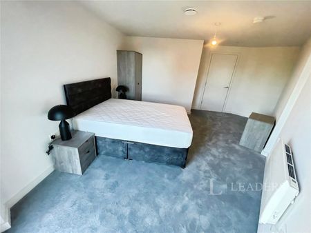 2 bedroom apartment to rent Castle Street, Luton, Bedfordshire, LU1 - Photo 4