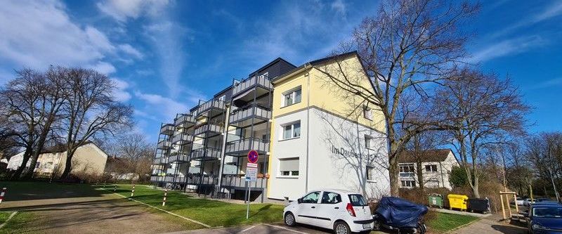 Liebe auf den ersten Blick: Traum-Bad, Neubau Zweitbezug, Fußbodenheizung, großer Balkon - Photo 1