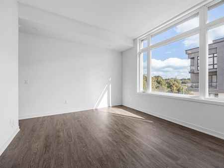 For Lease - 2 Steckley House Lane Unit# 920, Richmond Hill, Ontario - Photo 4