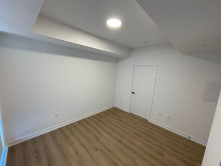 For Lease - 10 Lagerfeld Drive Unit# 415, Brampton, Ontario - Photo 5