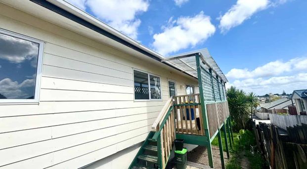 2/103 Hutchinson Avenue, New Lynn - Photo 1