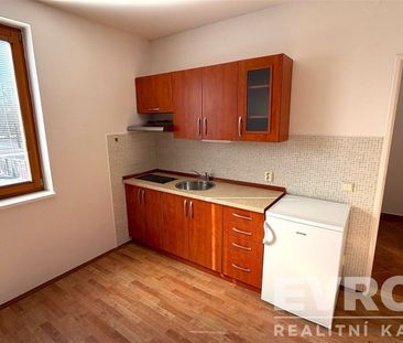 Pronájem bytu 1+kk a garsoniéry 34 m² - Photo 6