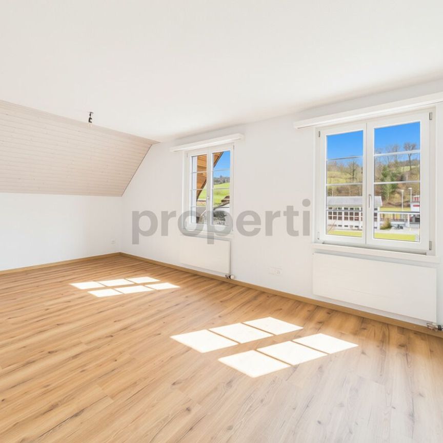 Modern 4.5-room apartment with balcony, Hergiswil near Willisau - Photo 1