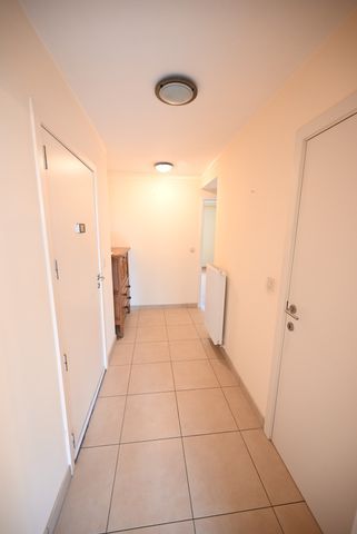 RUIM (119m²) & VERZORGD 3-slaapkamer appartement met TERRAS - Photo 4