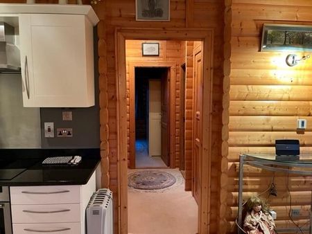 2 bedroom detached house to rent - Photo 5