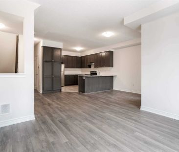 For Lease - 47 Fruitvale Circle, Brampton, Ontario - Photo 4
