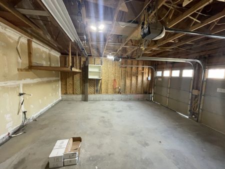 For Lease - 241 Emms Drive Unit# Upper, Barrie, Ontario - Photo 4