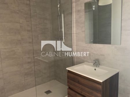 Location Appartement 4 pièces 76m² ST ETIENNE 42000 - Photo 4