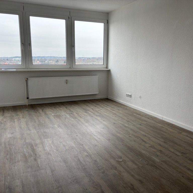 Helle City-Wohnung mit Duschbad und Balkon - Foto 1