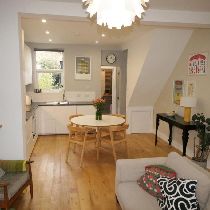 2 bedroom terraced house to rent - Photo 1