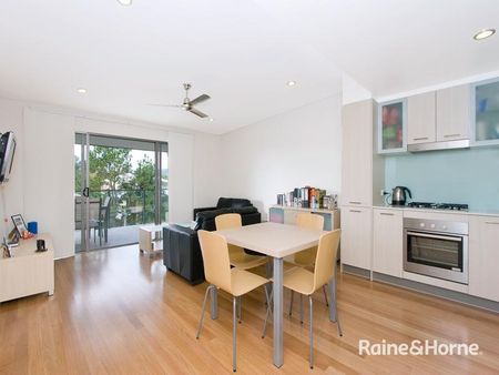 23/221 Sir Fred Schonell Drive, St Lucia, QLD 4067 - Photo 2