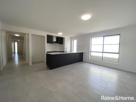 5 Tuono Court, Munno Para West, SA 5115 - Photo 2