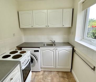 Westbury Way - Photo 2