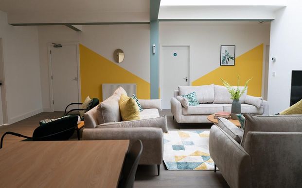 12 bedroom house to rent - Photo 1