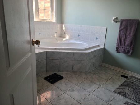 For Lease - 1 Jarret Court Unit# Main floor, Vaughan, Ontario - Photo 4