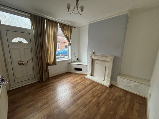 Burnside Street - Photo 1