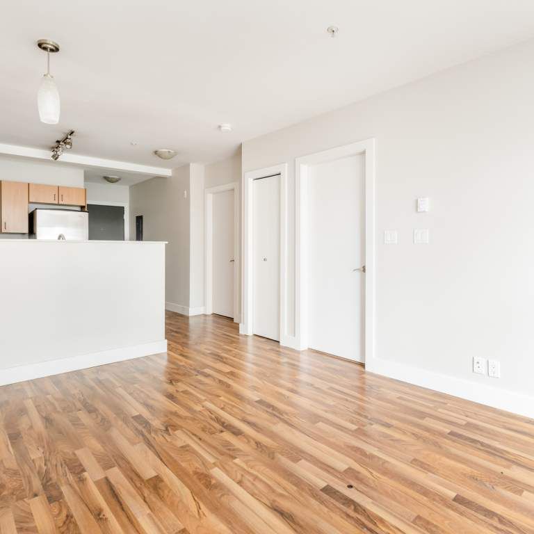 The Churchill - Photo 1