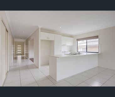 45 Macintyre Parade, Pacific Pines, Qld 4211 - Photo 3