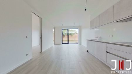 Ground floor for rent - Photo 2