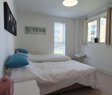 2 bedroom flat to rent - Photo 6