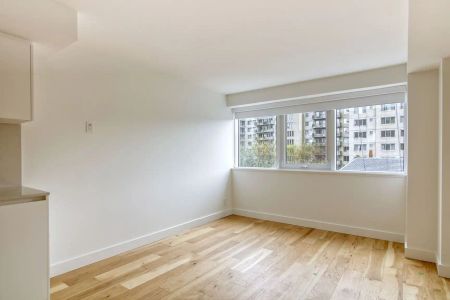3460 Peel Street — Studio - unit 314 - Photo 3