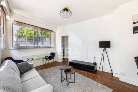 2-room apartment for rent, 40 m2, Paris 16th, ideal location. - Photo 2