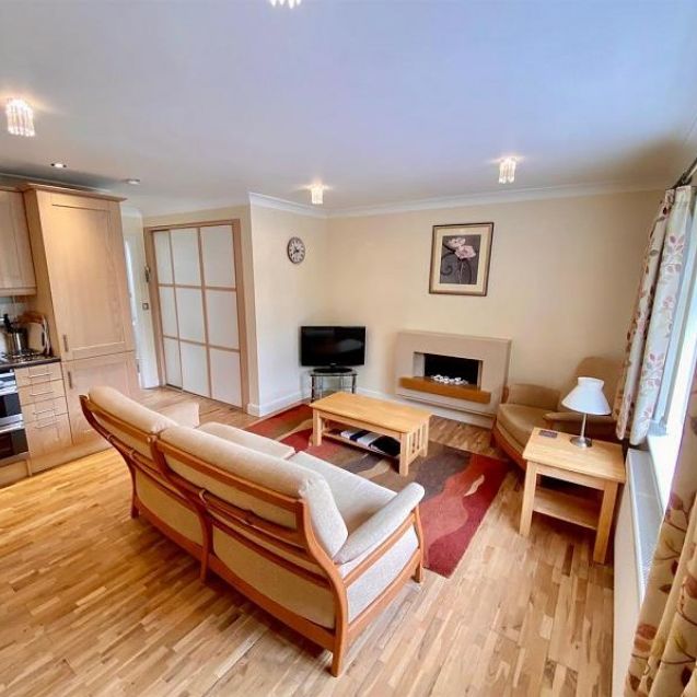 1 Bedroom Apartment To Let - Photo 1