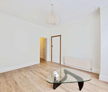 Ground Floor Flat, Squires Lane, London, N3 - Photo 4