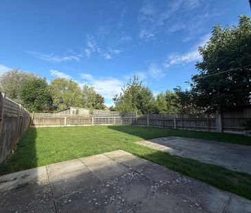 2 bedroom semi-detached house to rent - Photo 2