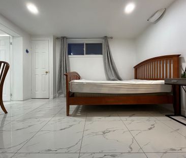 For Lease - 80 Mosedale Cres Crescent Unit# Master Bedroom, Toronto... - Photo 3