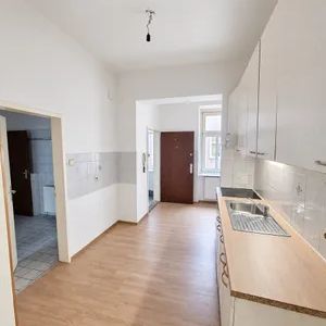 GROSSZÜGIGE 3-ZIMMER-WOHNUNG - GEEIGNET FÜR 3 STUDENTEN - Photo 2
