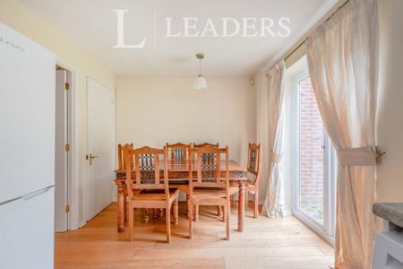 3 bedroom house to rent - Photo 3