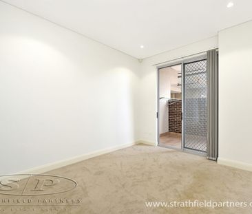 Ground Level, Luxury Living - Photo 1
