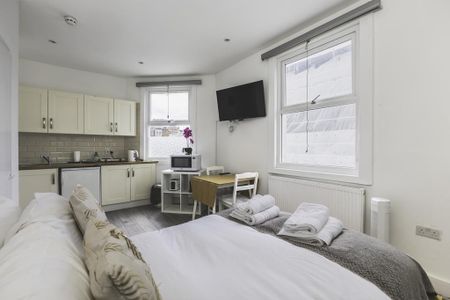 Studio to rent - Photo 4