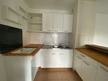 Location Appartement 2 pièces 45m² - Photo 2