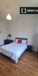 barcelona, Catalonia 08021 - Photo 3