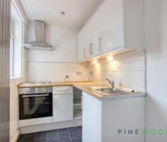 2 BEDROOM House - Mid Terrace - Photo 1