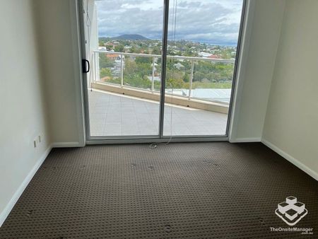 Spacious 2 Bedroom Apartment in Auchenflower - LOCATION !! LIFESTYLE and MORE.. - Photo 3