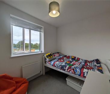 3 bedroom detached house to rent - Photo 4